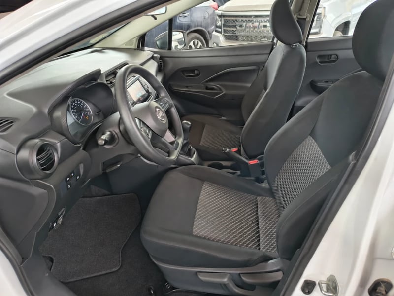 Nissan Versa 2025 - Imagen 9 de 20