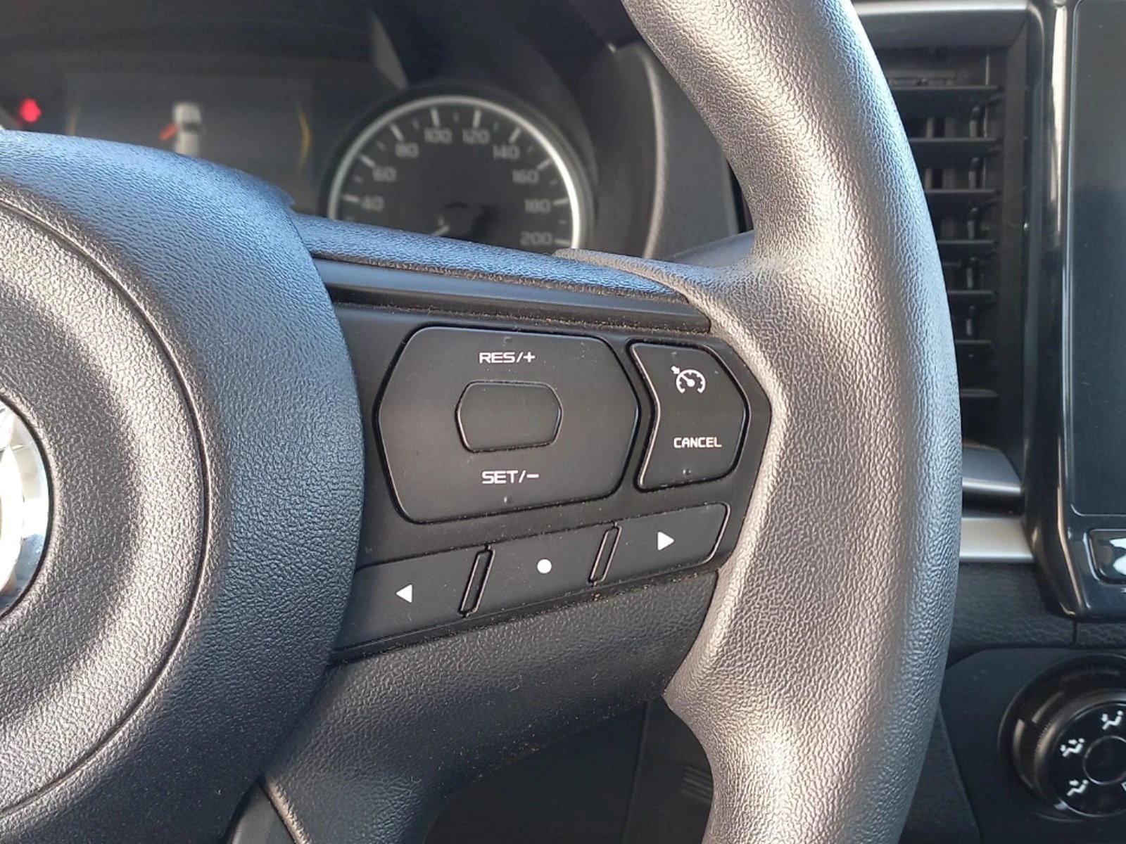 MAZDA BT-50 4X4 3.0 2023 - Imagen 18 de 20