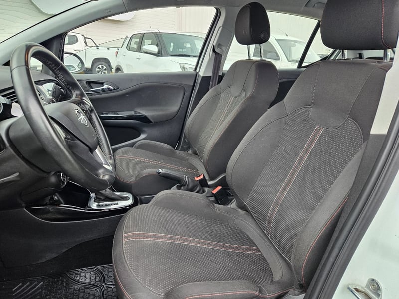 Opel Astra 2023 - Imagen 13 de 20