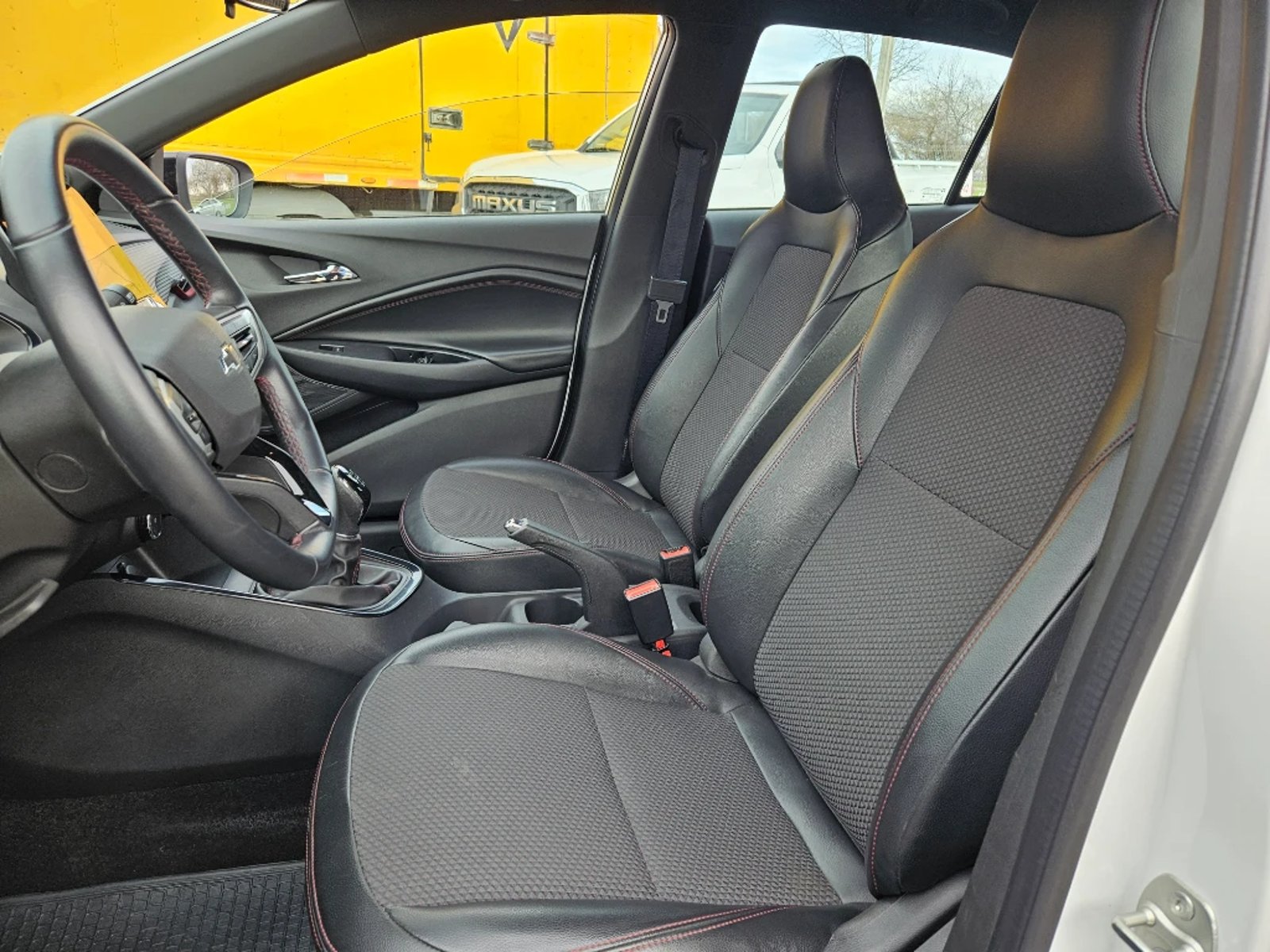 Chevrolet Onix 2024 - Imagen 12 de 20