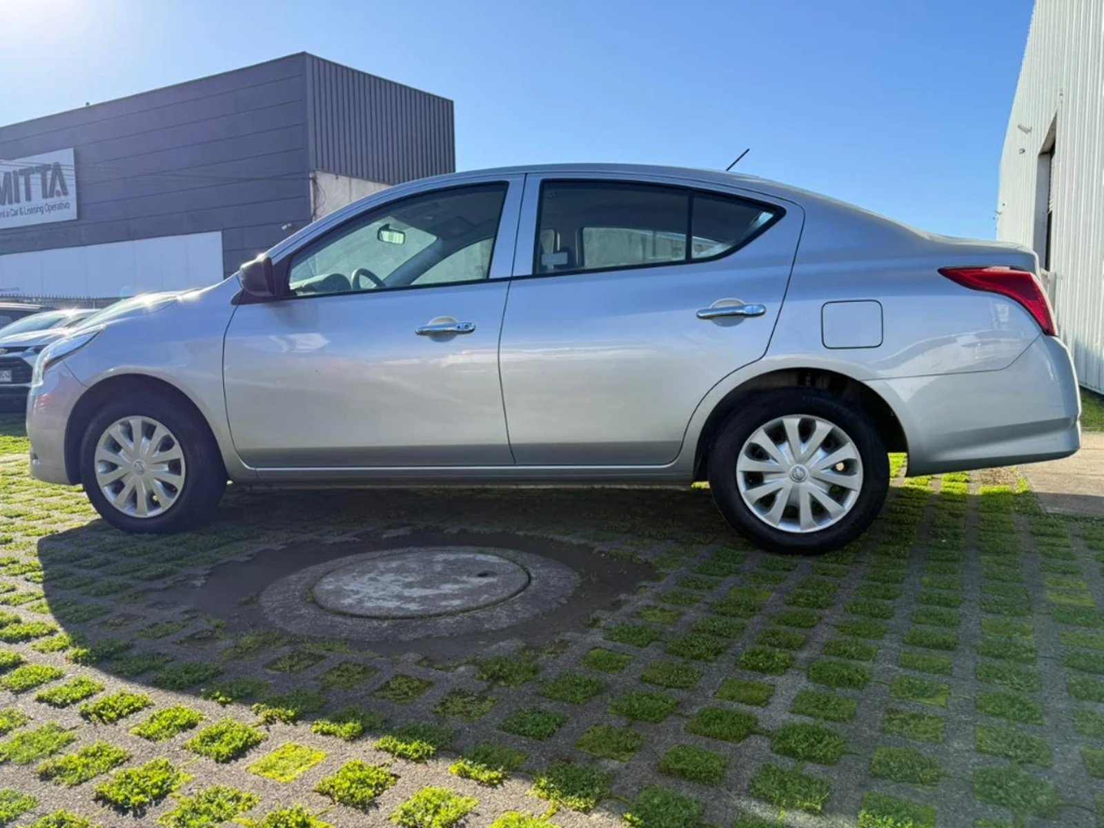 Nissan Versa 2022 - Imagen 8 de 20