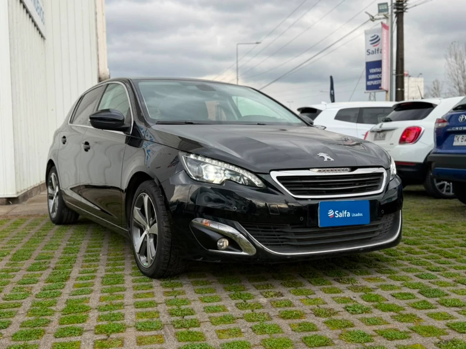 PEUGEOT 308 1.6 FELINE PACK BLUE-HDI DIESEL 4X2 HB AT 5P 2018 - Imagen 3 de 20
