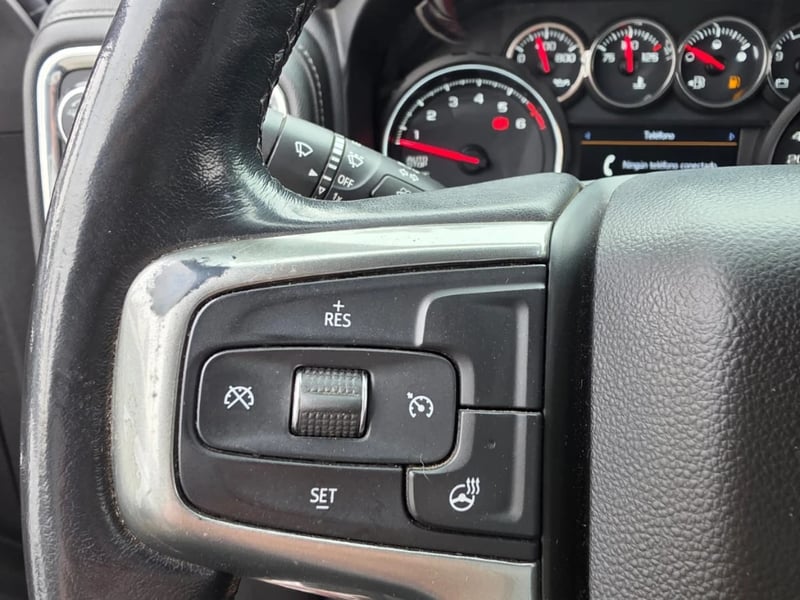 Chevrolet Silverado 2021 - Imagen 17 de 20