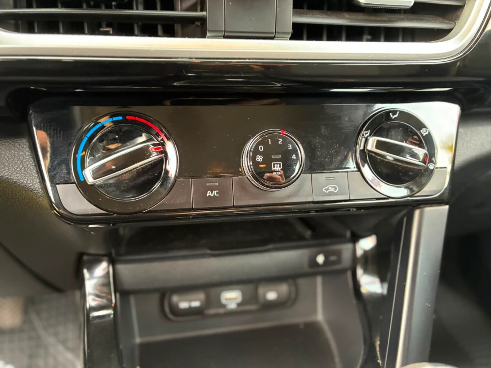 Kia Seltos 2023 - Imagen 14 de 20