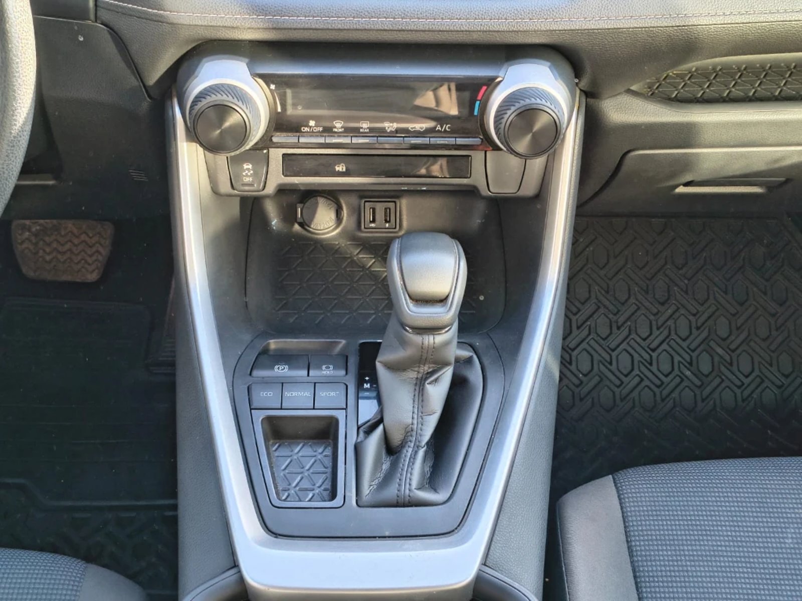 Toyota Rav4 2025 - Imagen 12 de 20