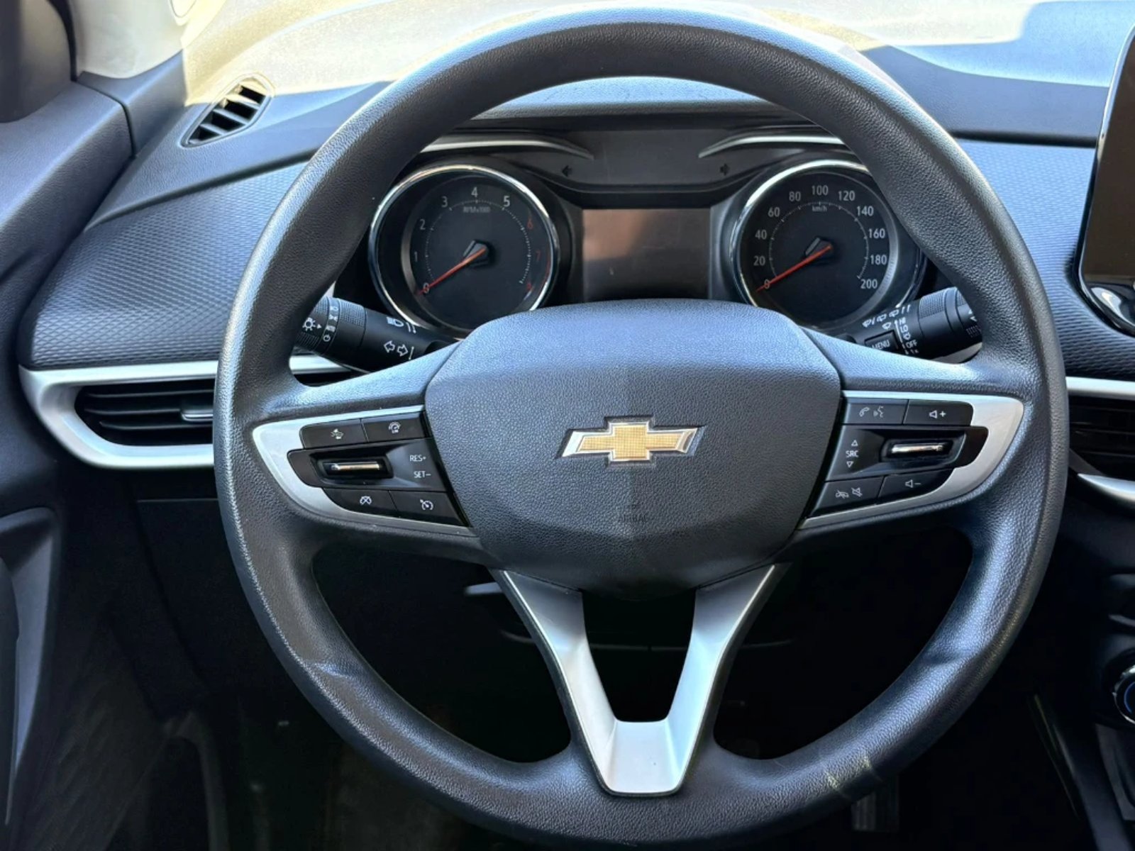 CHEVROLET TRACKER 1.2T LTZ R 4X2 AT 5P 2025 - Imagen 13 de 20