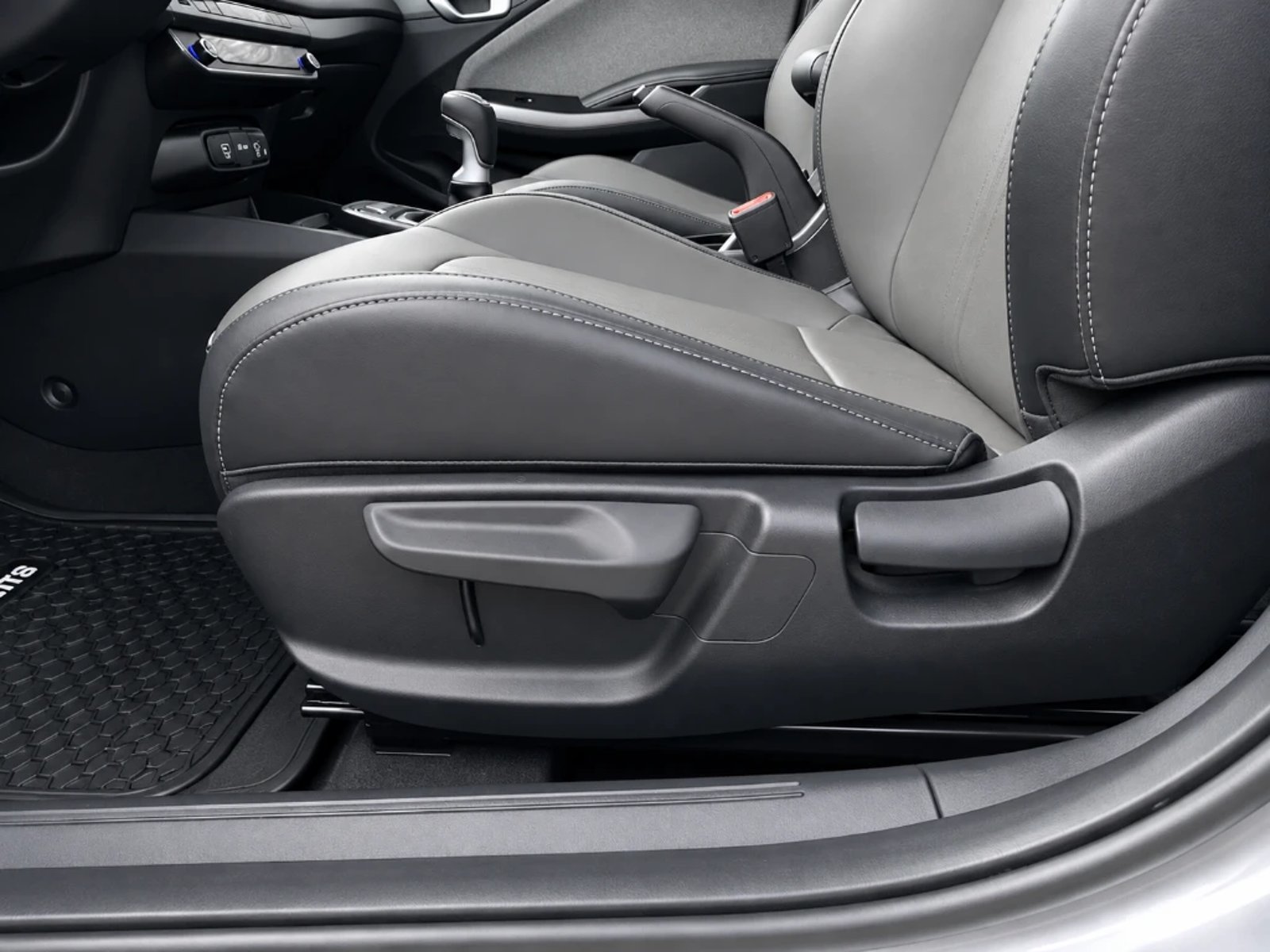 Kia K3 2025 - Imagen 13 de 20