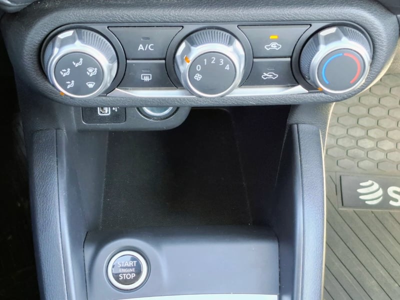 Nissan Versa 2025 - Imagen 17 de 20