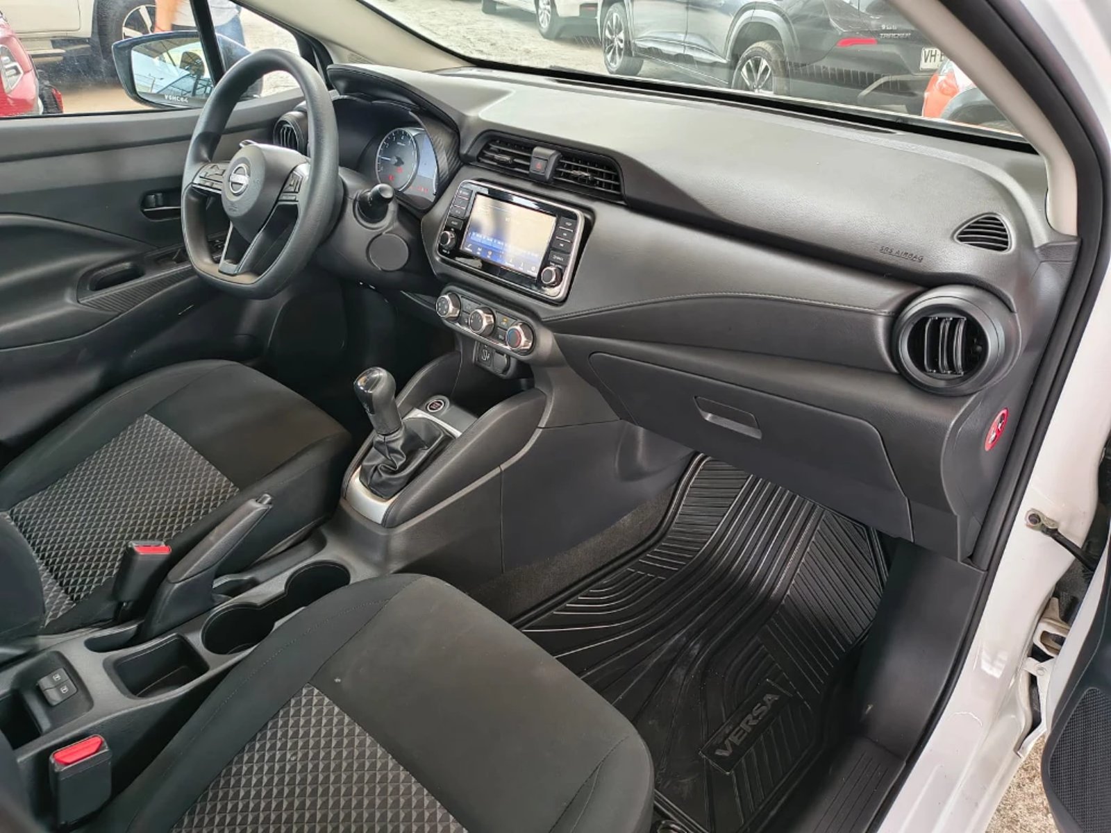 Nissan Versa 2025 - Imagen 19 de 20