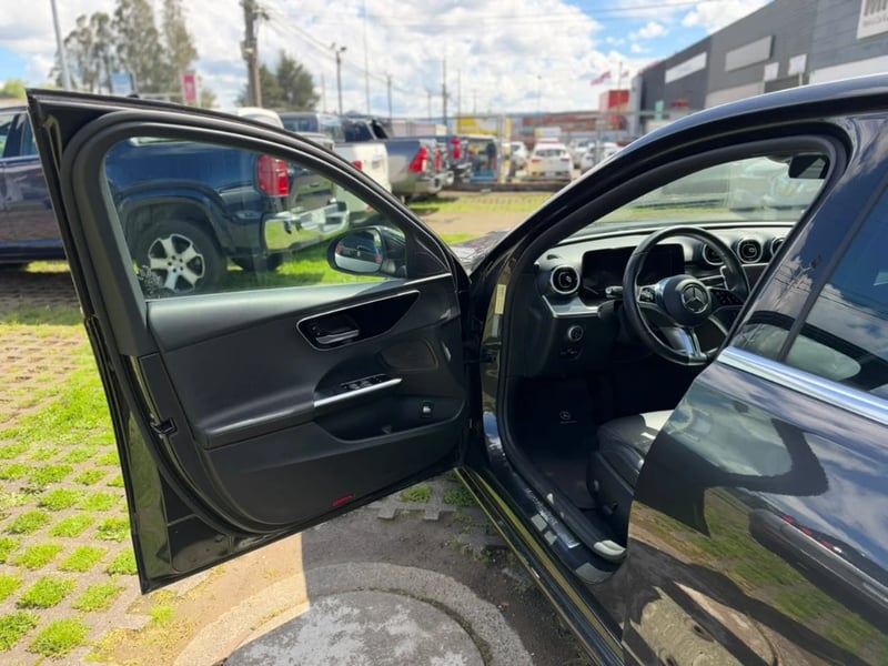 Mercedes-Benz C 200 2022 - Imagen 9 de 20