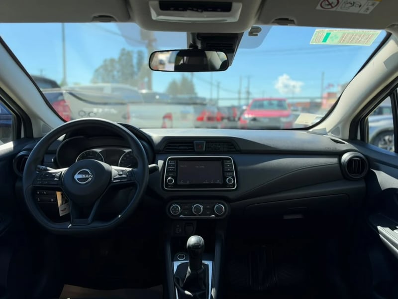 Nissan Versa 2025 - Imagen 10 de 20