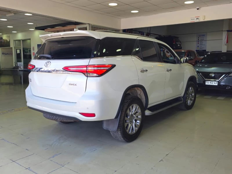 Toyota Fortuner 2021 - Imagen 5 de 20