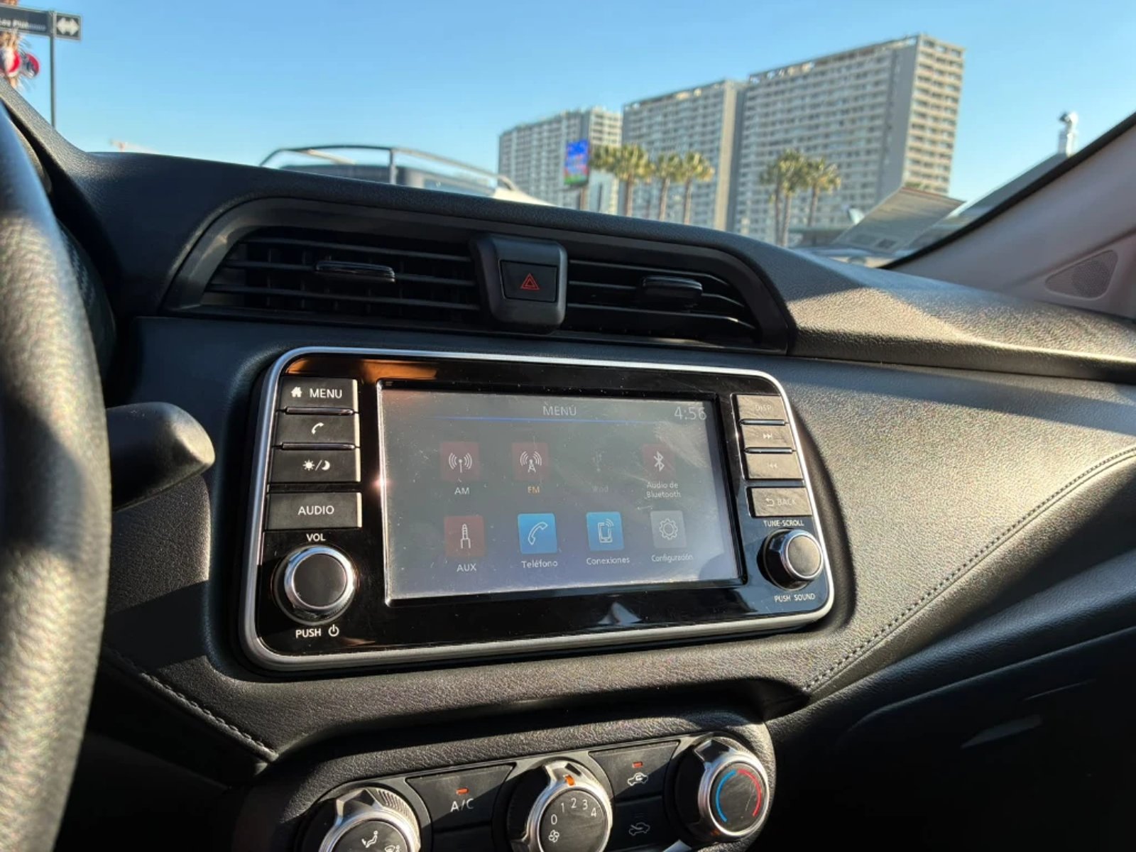 Nissan Versa 2025 - Imagen 18 de 20
