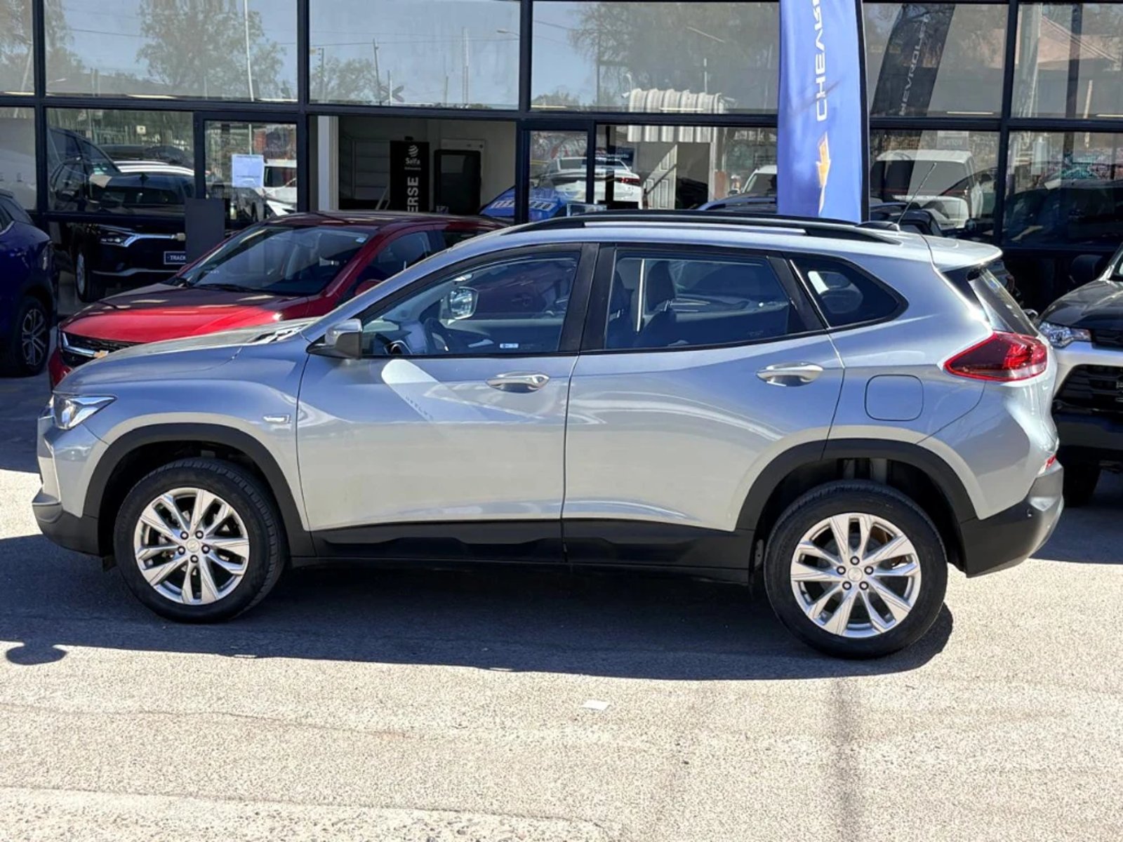 CHEVROLET TRACKER 1.2T LTZ R 4X2 AT 5P 2025 - Imagen 4 de 20