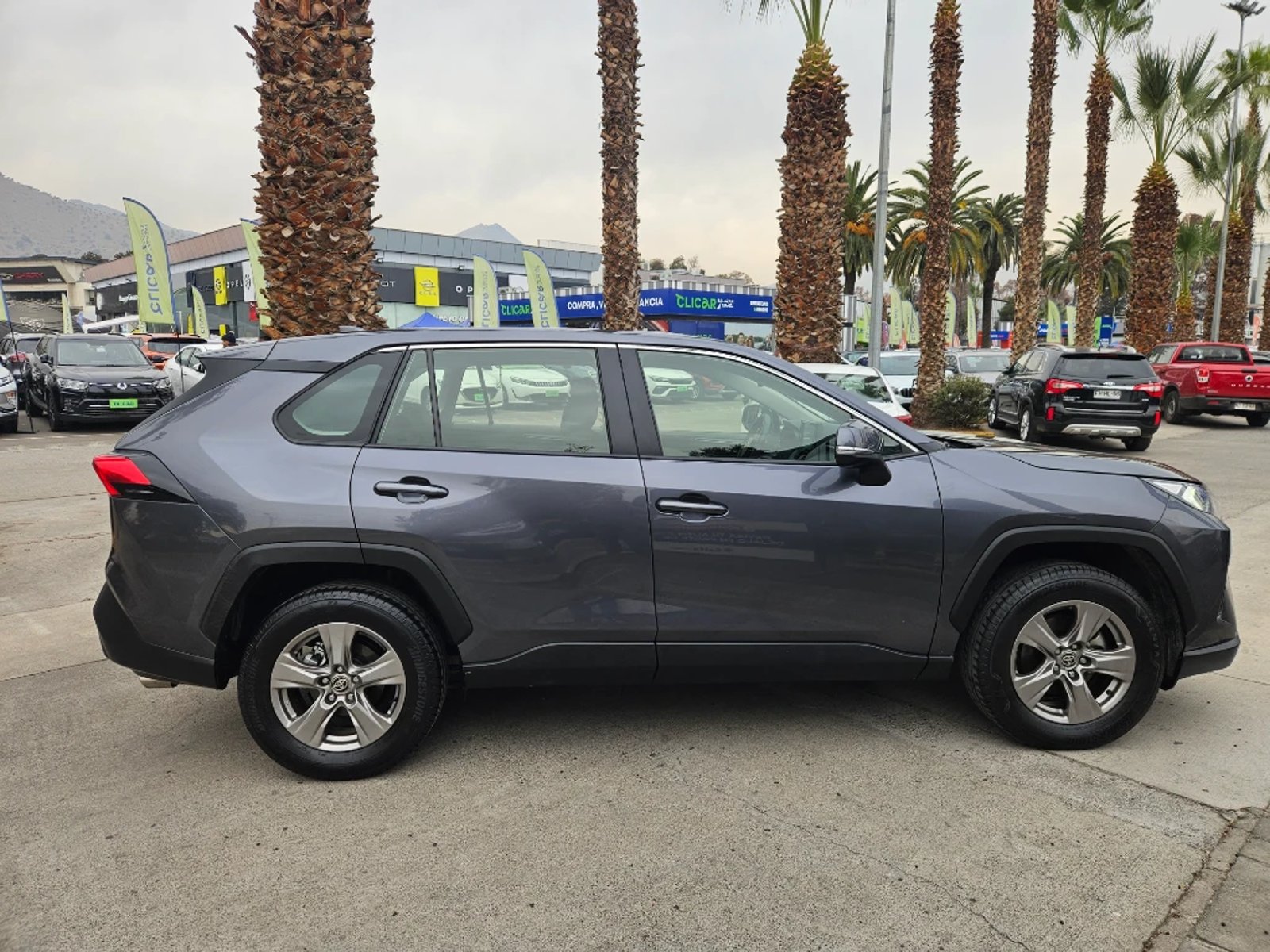 Toyota Rav4 2025 - Foto 4 de 20