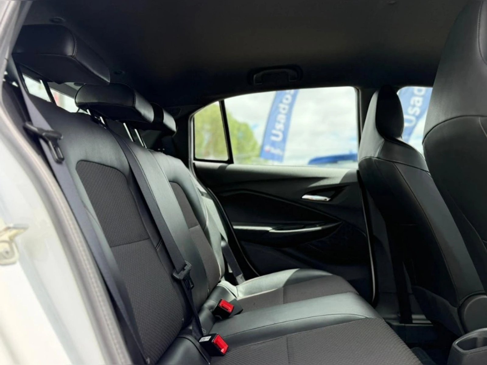 Chevrolet ONIX 1.0T RS R 4X2 HB MT 5P 2024 - Imagen 14 de 20