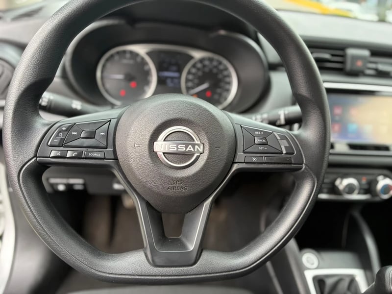 Nissan Versa 2025 - Imagen 12 de 20