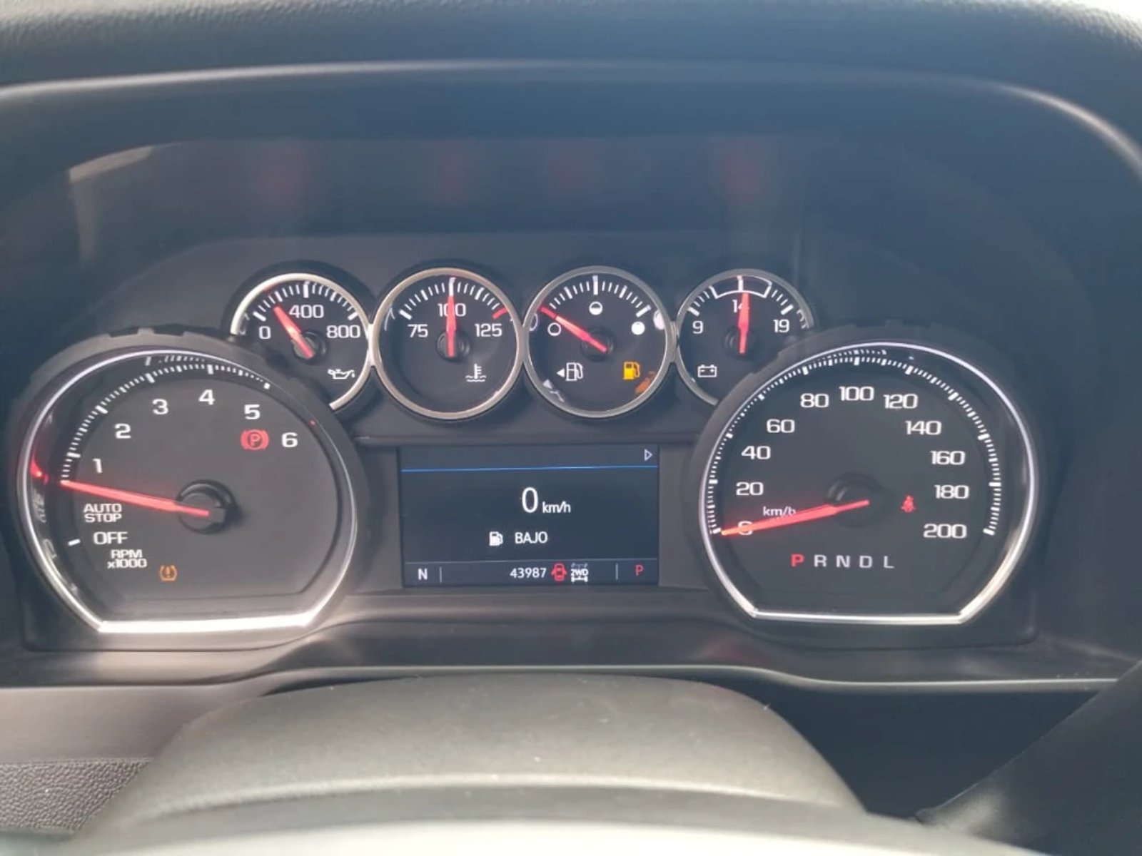 Chevrolet Silverado 2021 - Imagen 10 de 20