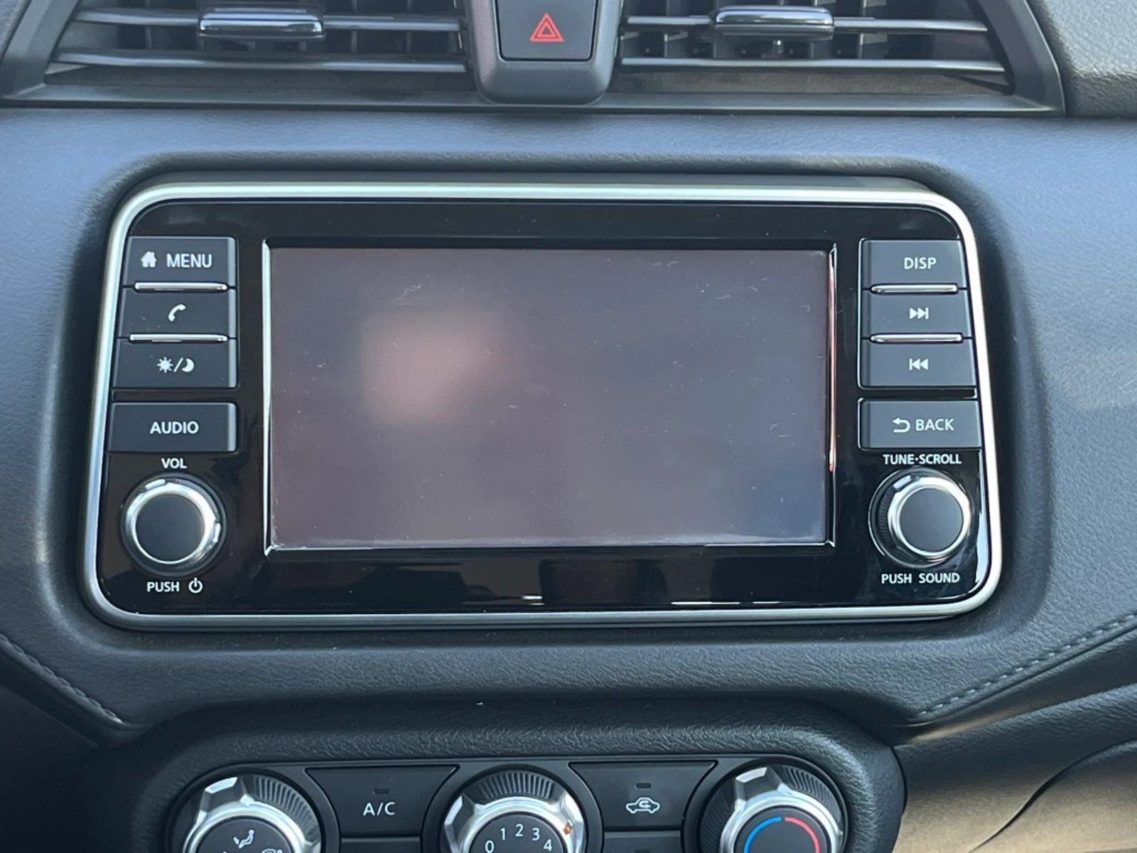 Nissan Versa 2025 - Imagen 19 de 20