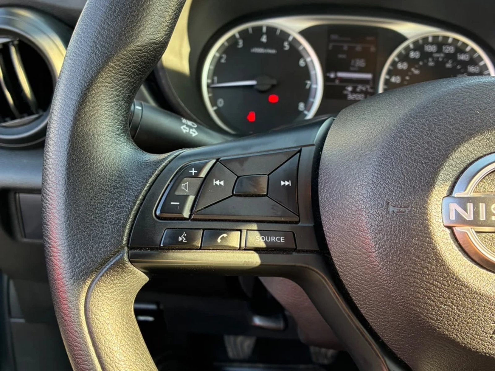 Nissan Versa 2025 - Imagen 14 de 20