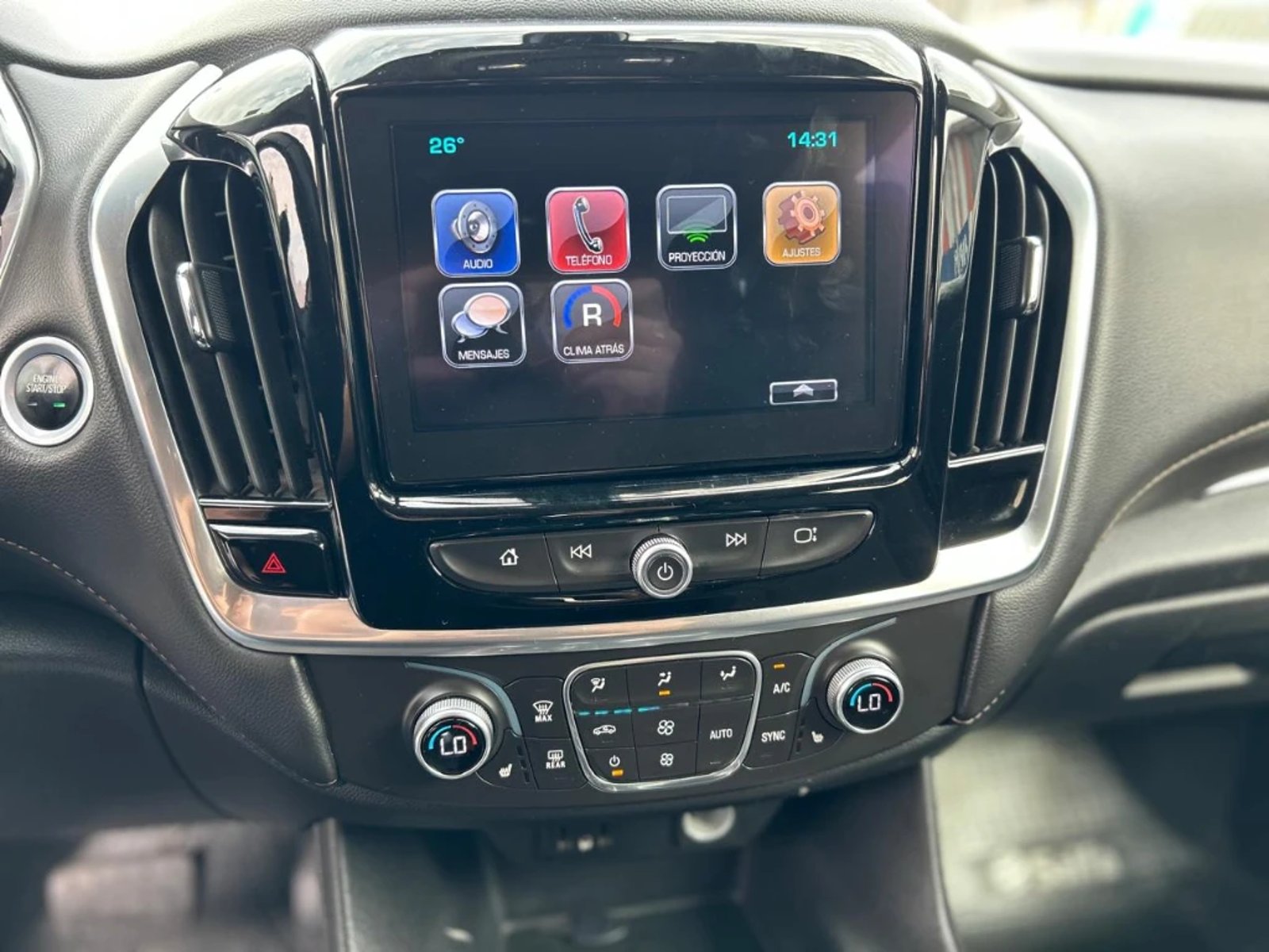 Chevrolet TRAVERSE 3.6L LT FWD AT 5P 2018 - Imagen 12 de 19