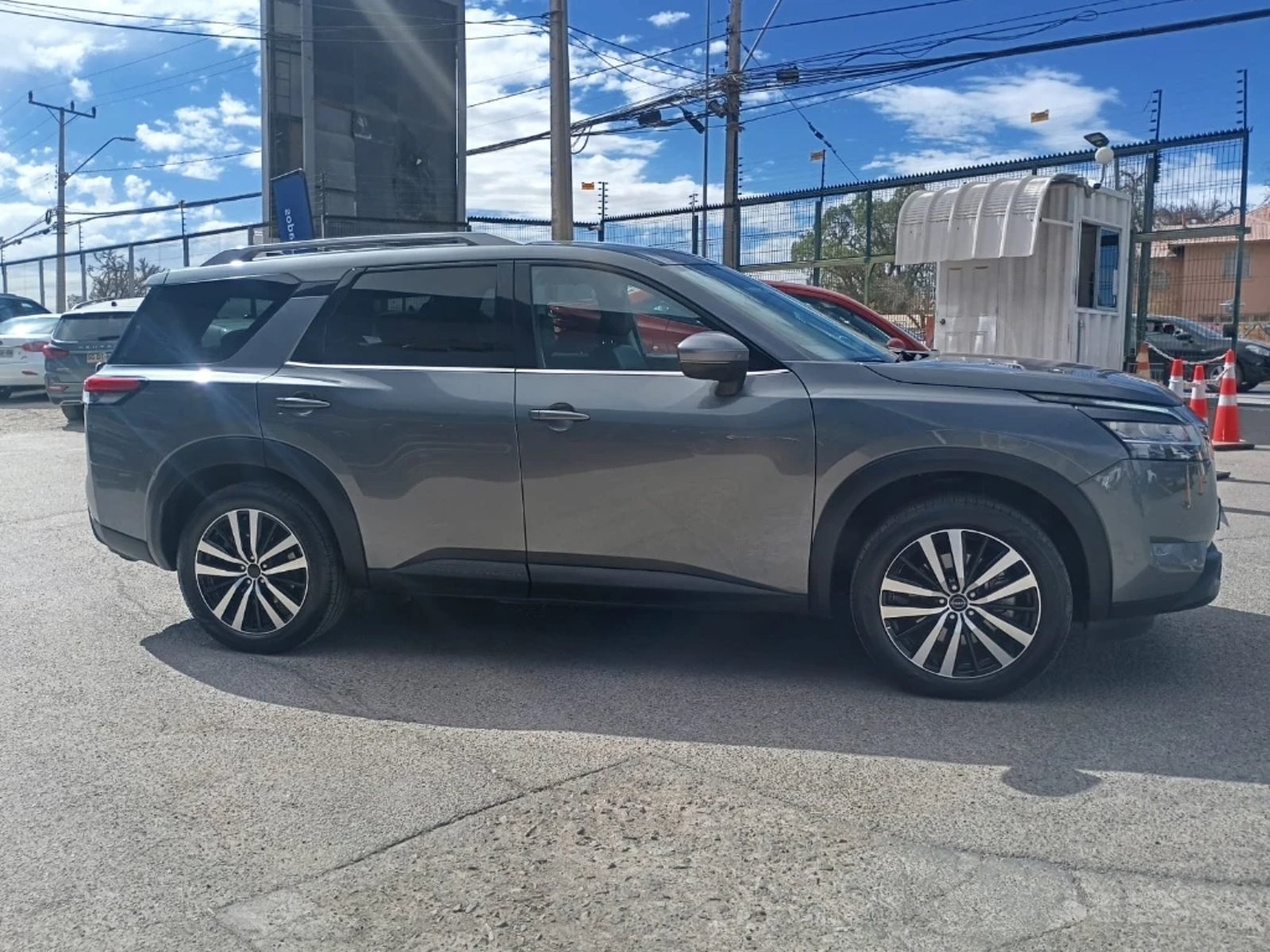 Nissan Pathfinder 2024 - Imagen 3 de 20