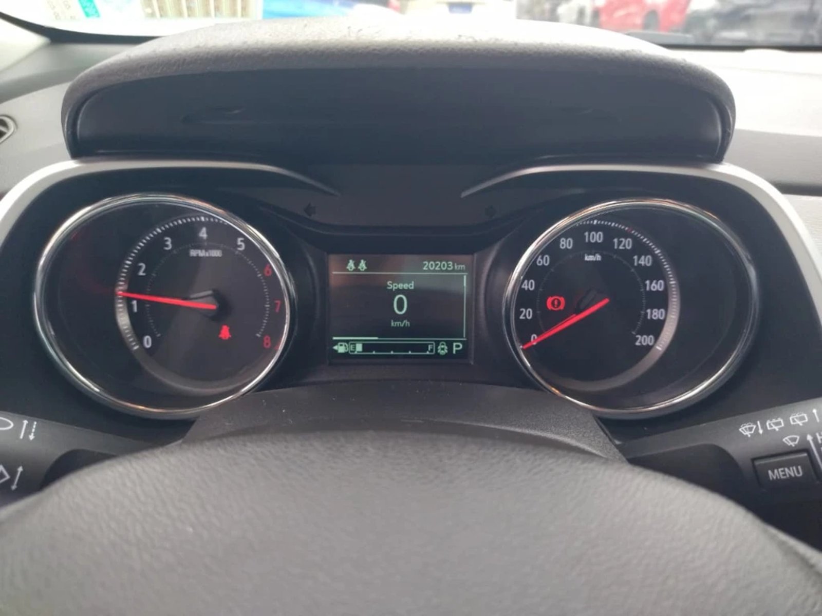 CHEVROLET TRACKER 1.2T RS R 4X2 AT 5P 2024 - Imagen 9 de 20