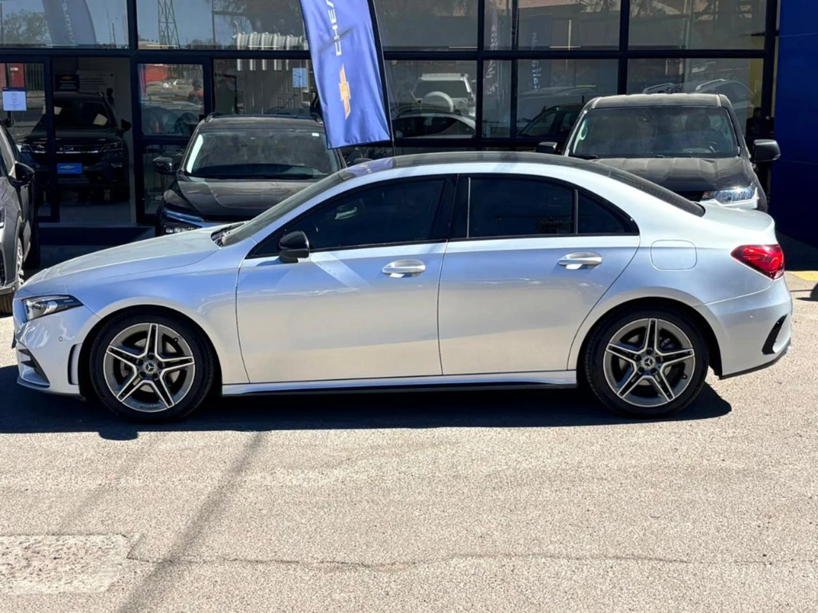 Mercedes-Benz A 200 2023 - Foto 4 de 20