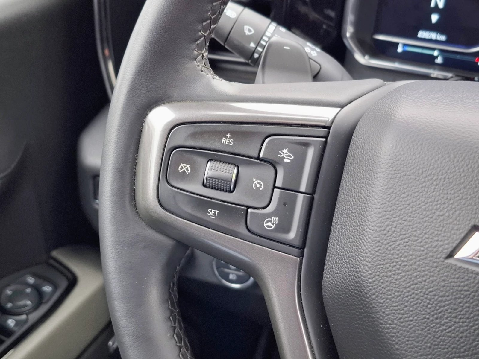 Chevrolet SILVERADO 6.2 ZR2 R 4X4 AT 4P 2025 - Imagen 15 de 20