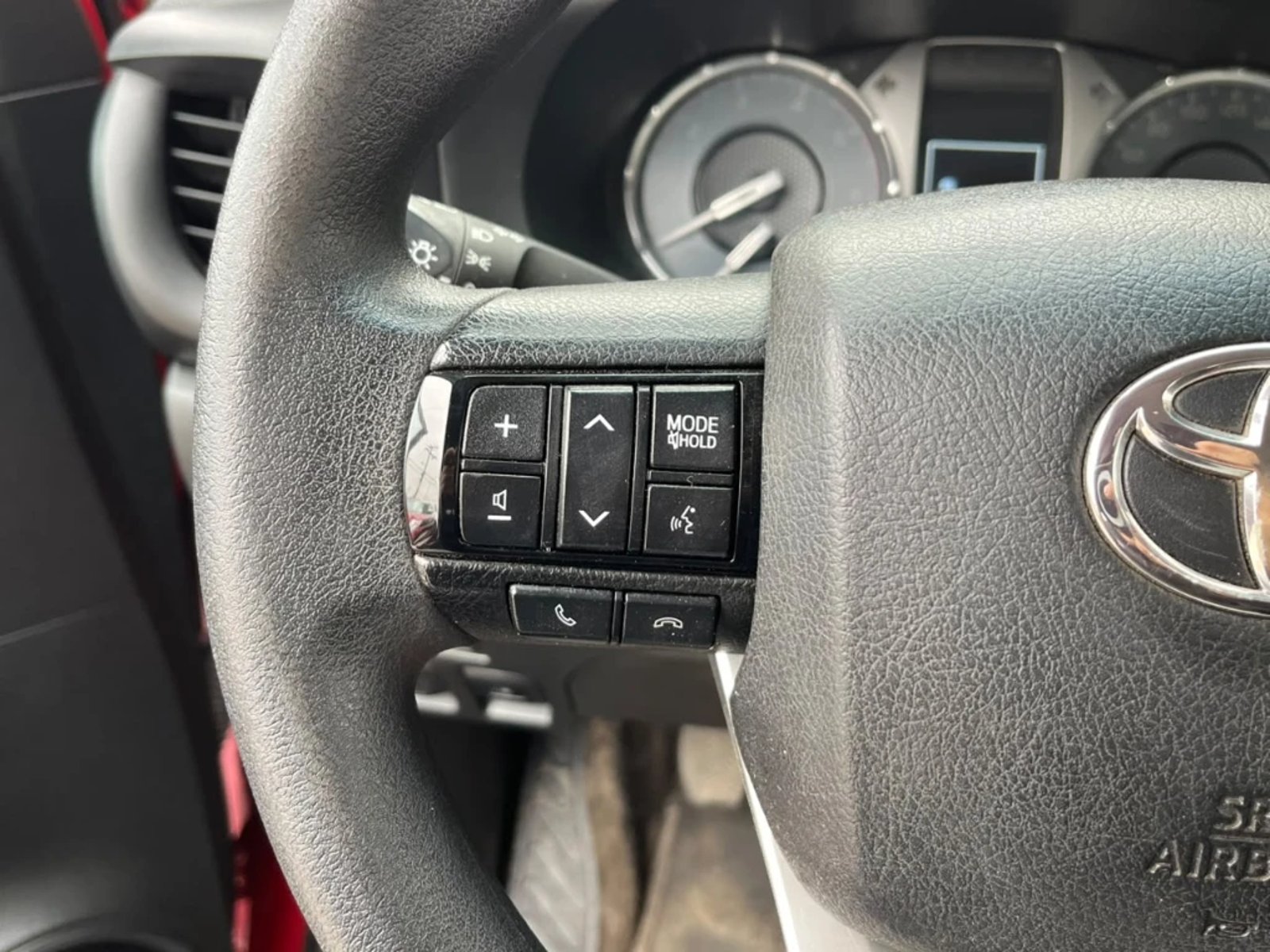 Toyota Hilux 2024 - Imagen 14 de 20