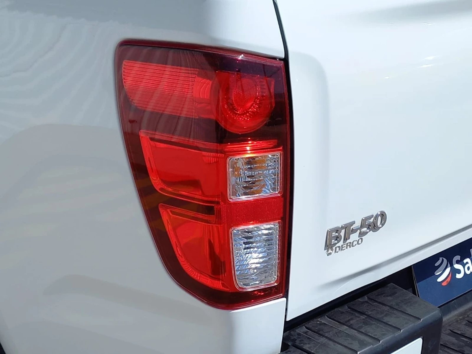 MAZDA BT-50 4X4 3.0 2023 - Imagen 12 de 20