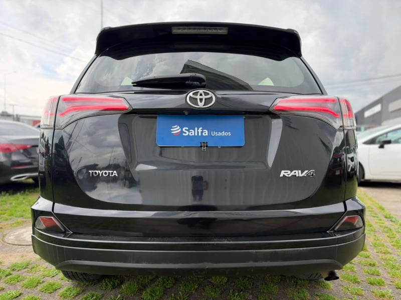 Toyota Rav4 2018 - Imagen 6 de 20