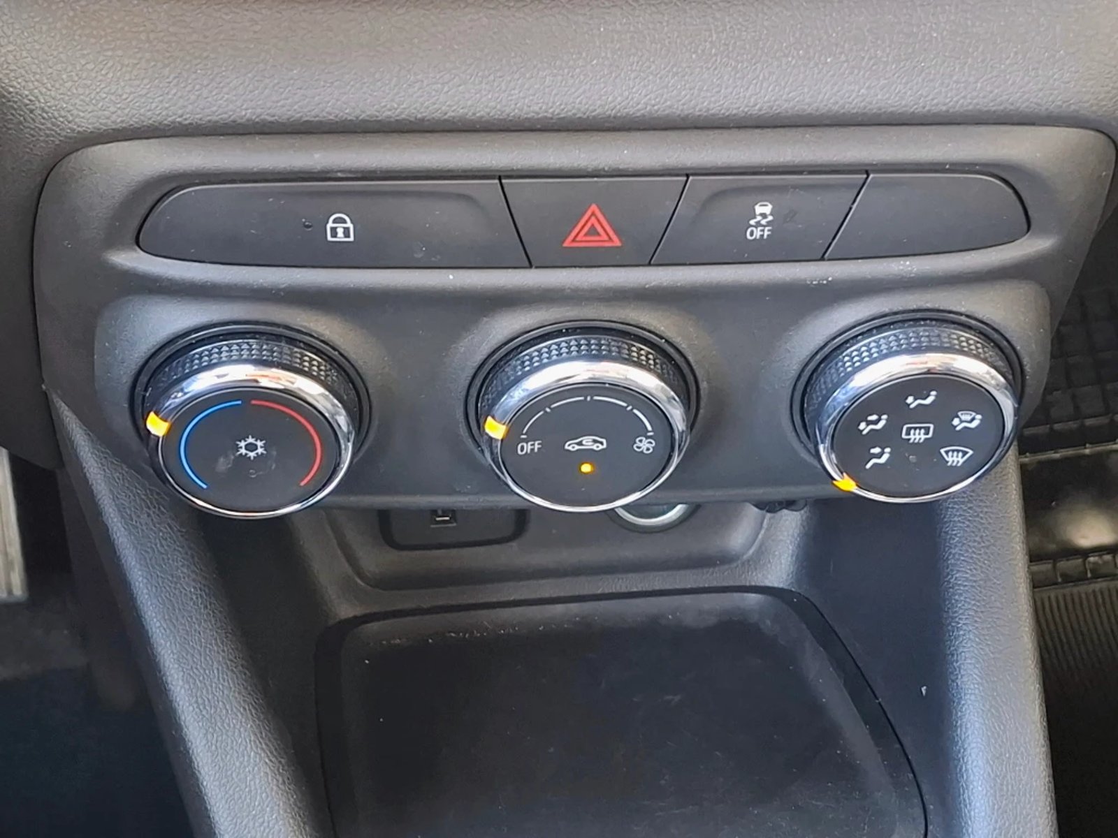 Chevrolet TRACKER 1.2T LTZ R 4X2 AT 5P 2025 - Imagen 18 de 20