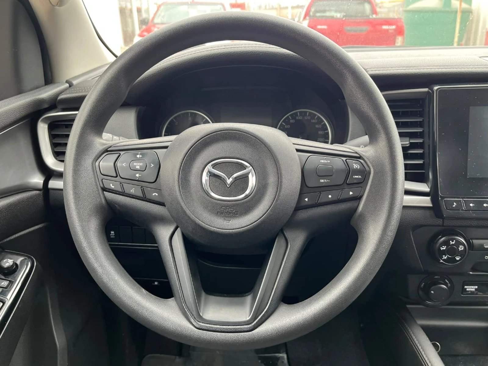 Mazda Bt-50 2023 - Imagen 13 de 20