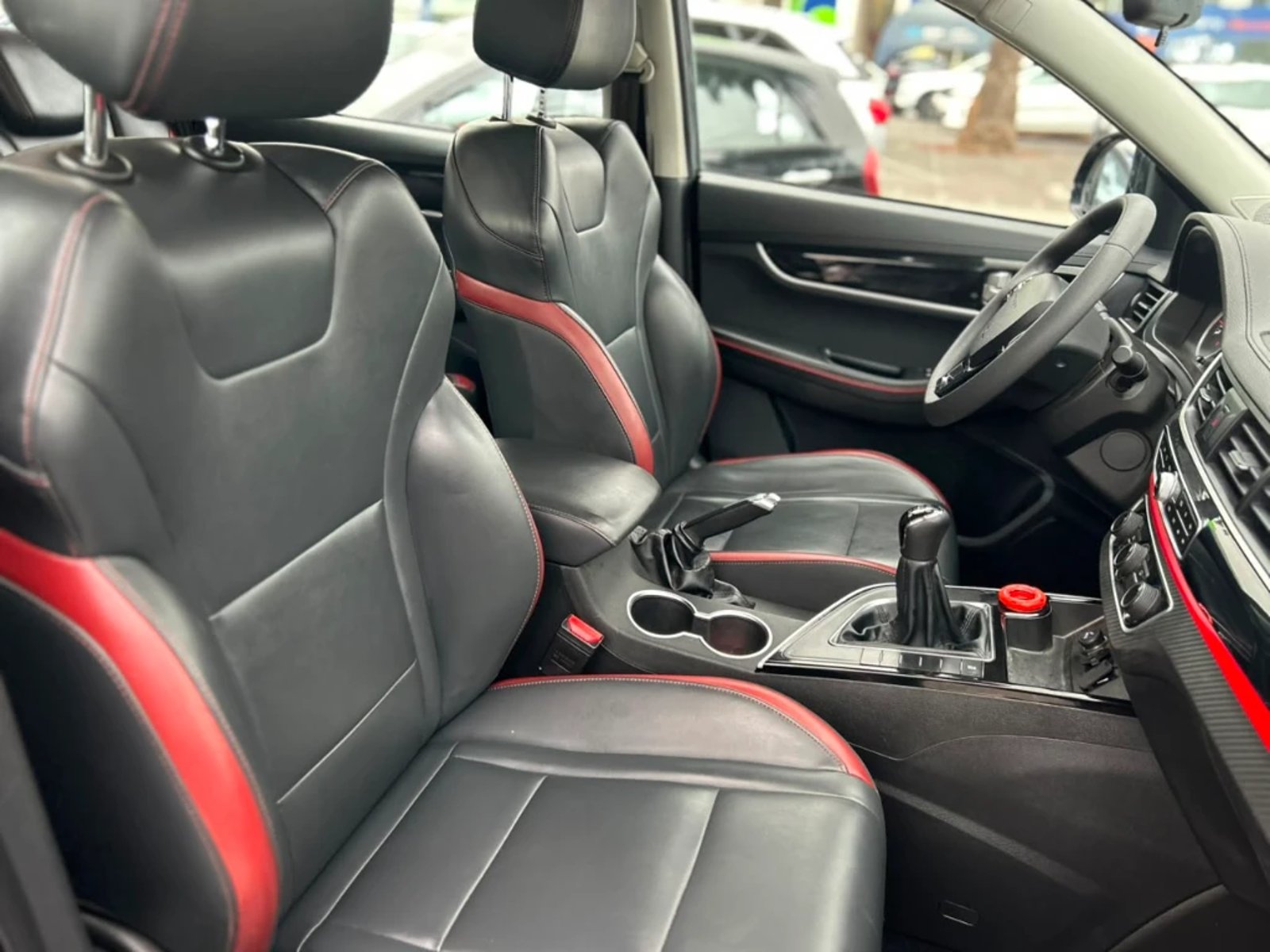 Dongfeng T5 1.8 L 4X2 MT 5P 2024 - Imagen 20 de 20