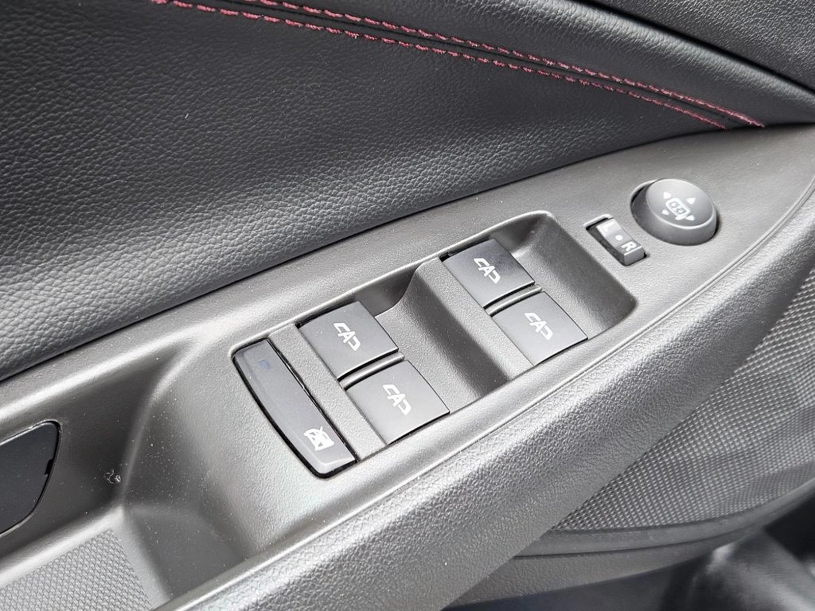 Chevrolet Onix 2024 - Imagen 14 de 20