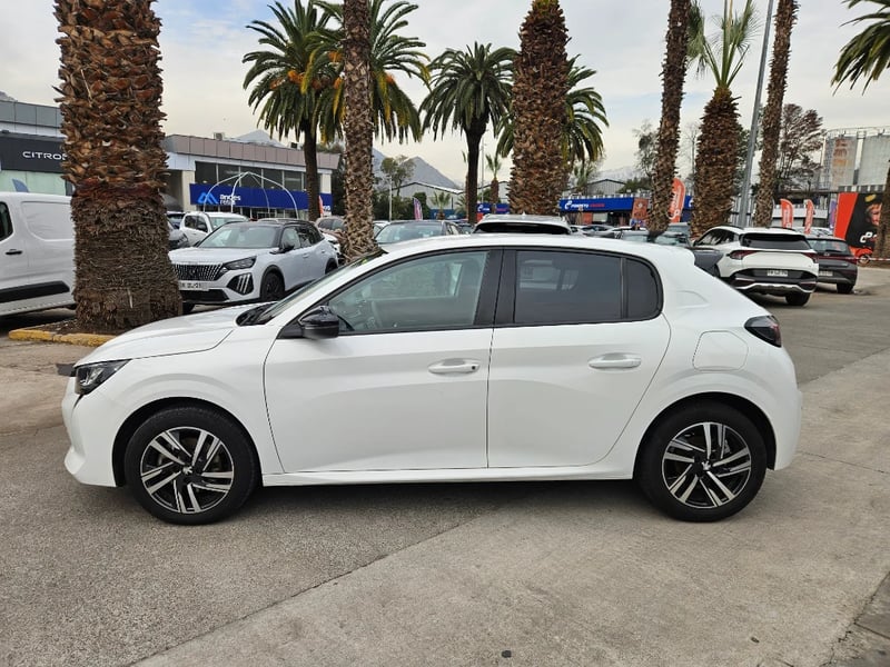Peugeot 208 2024 - Imagen 8 de 20