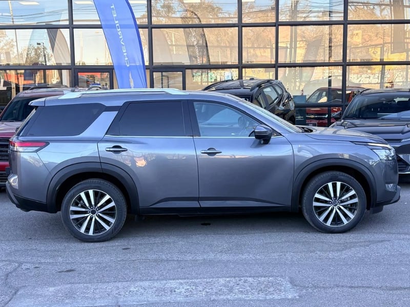 Nissan Pathfinder 2024 - Imagen 8 de 20