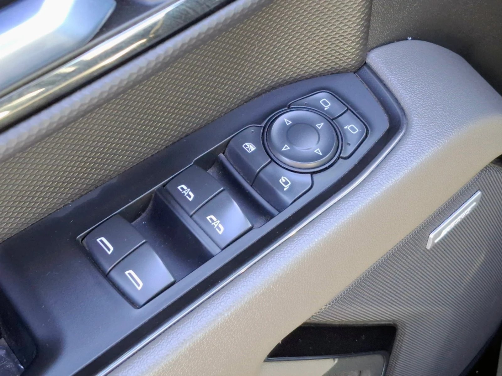 Chevrolet Silverado 2023 - Imagen 13 de 20