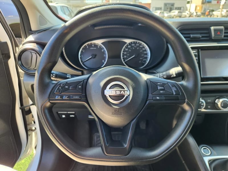 Nissan Versa 2025 - Imagen 10 de 20