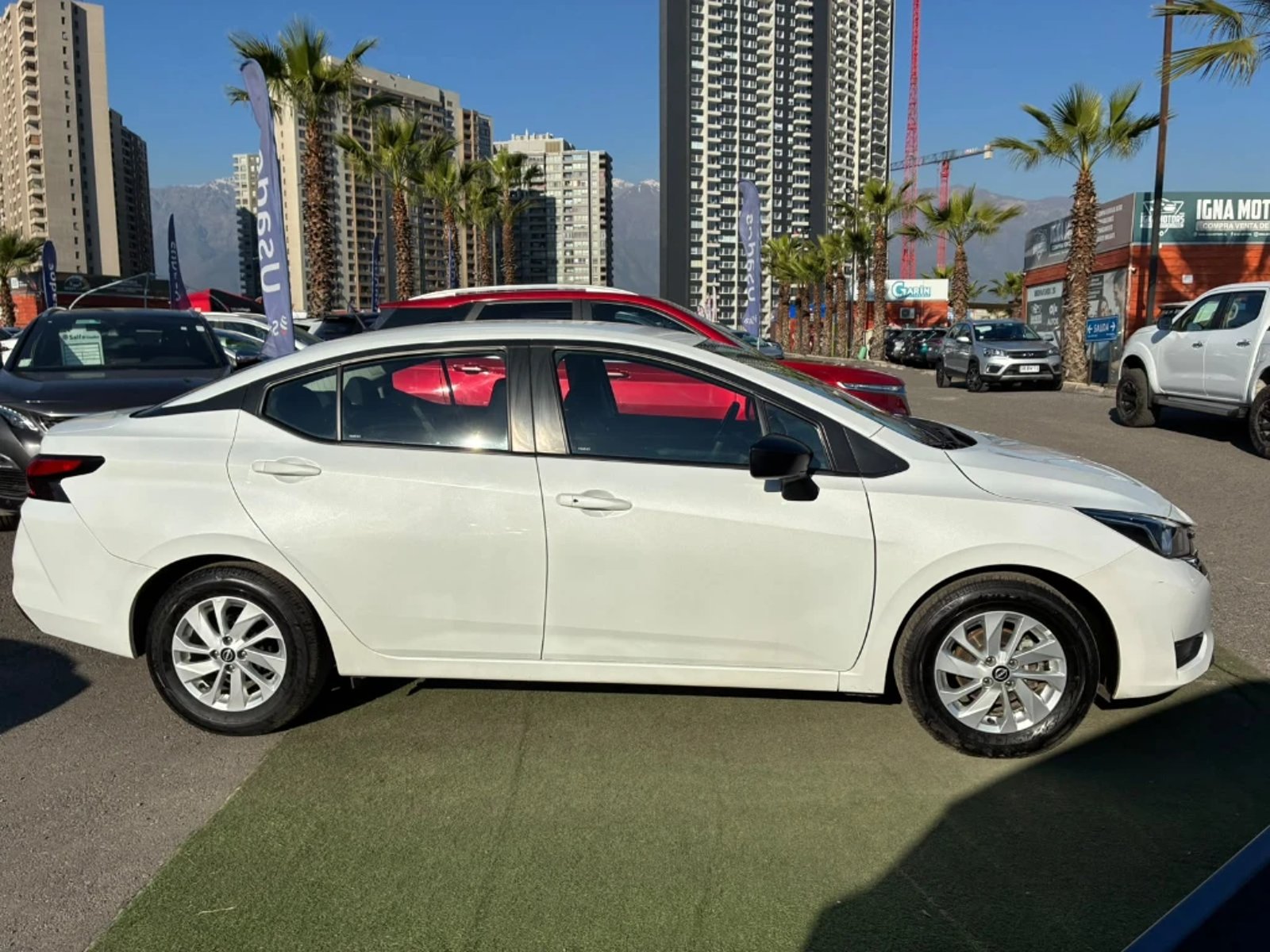 Nissan Versa 2025 - Imagen 4 de 20