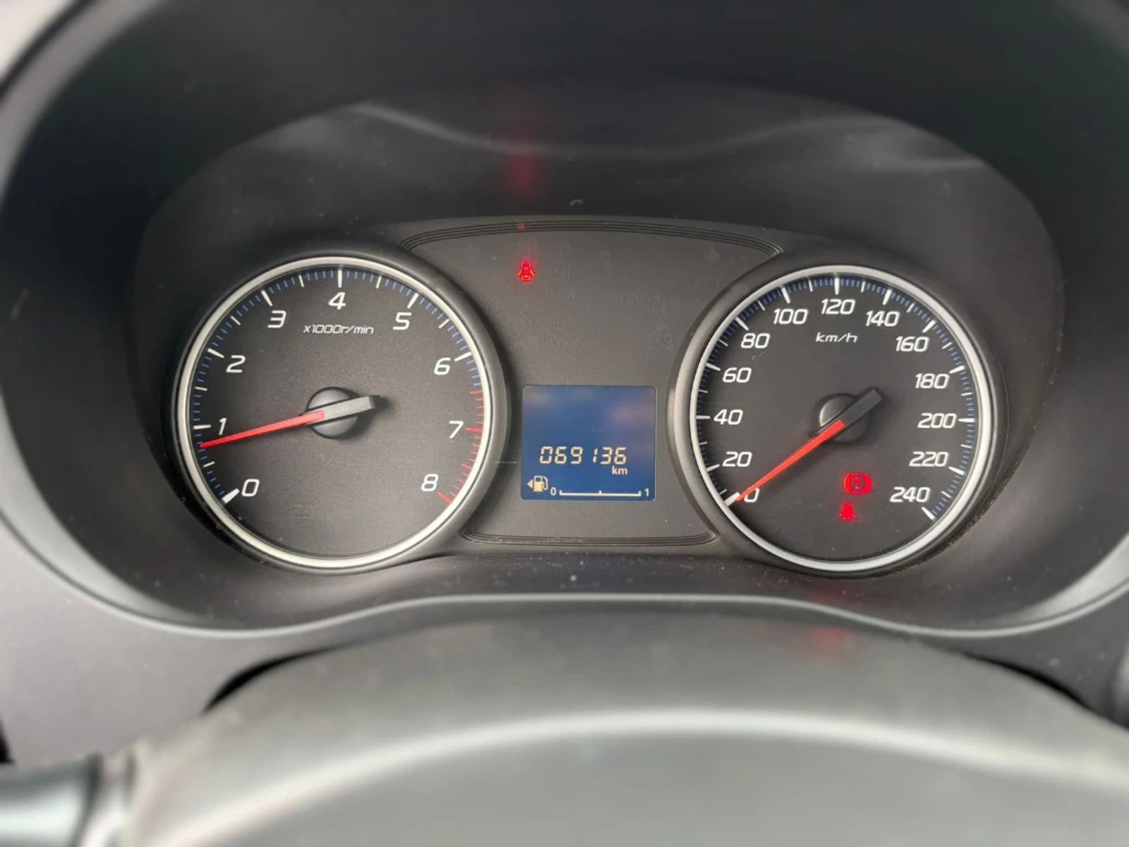 Mitsubishi OUTLANDER 2.0 4X2 MT 5P 2021 - Imagen 13 de 20