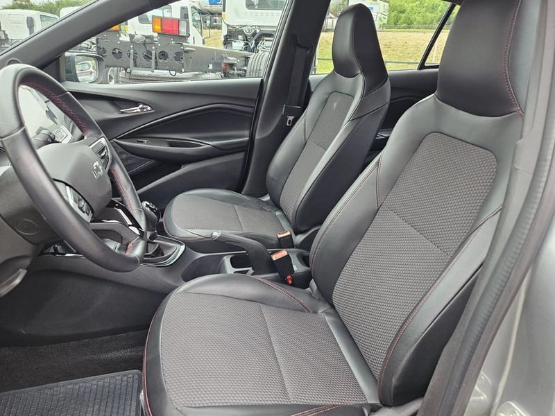 Chevrolet Onix 2024 - Imagen 12 de 20