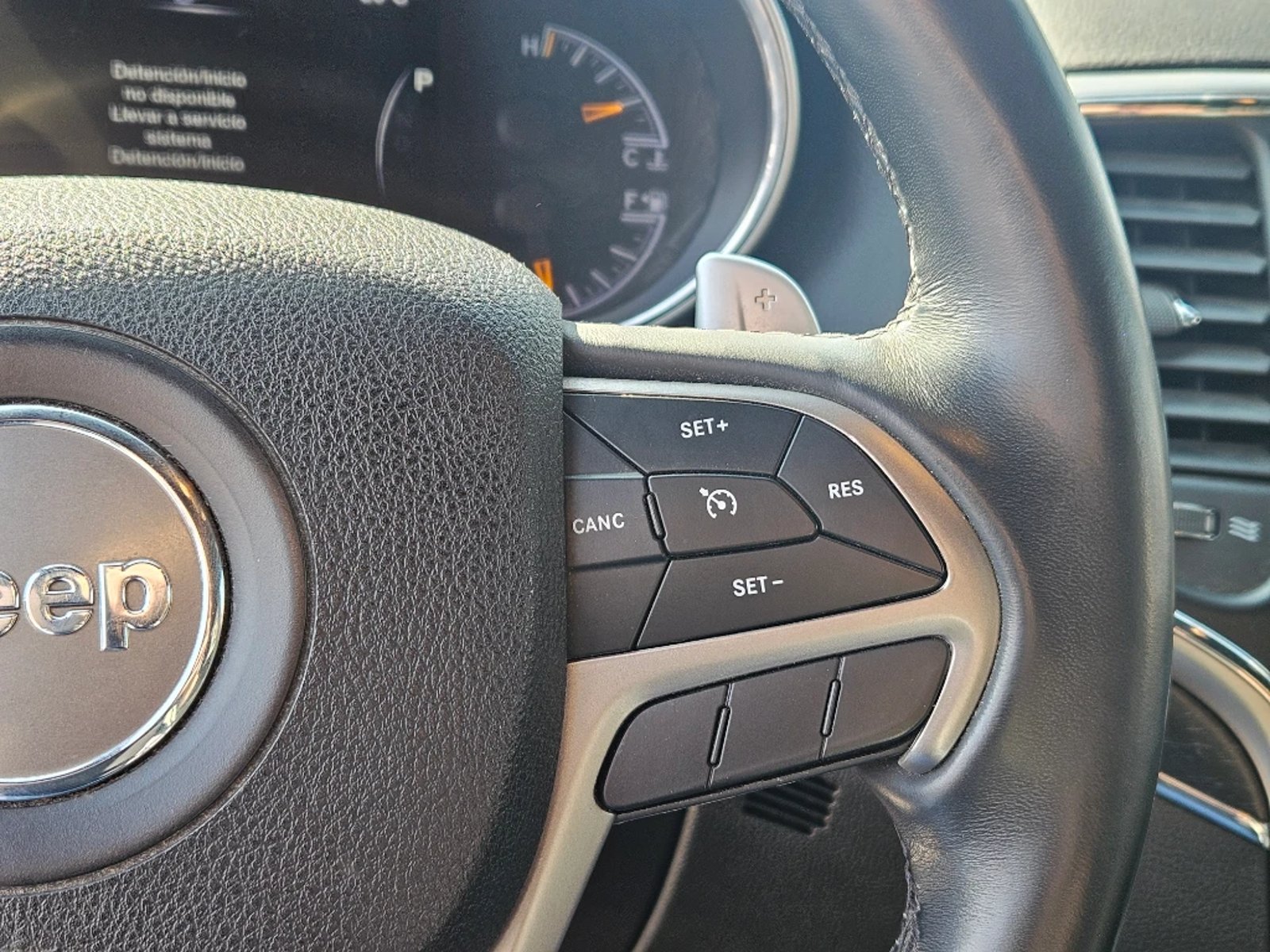 Jeep Grand cherokee 2018 - Imagen 18 de 20