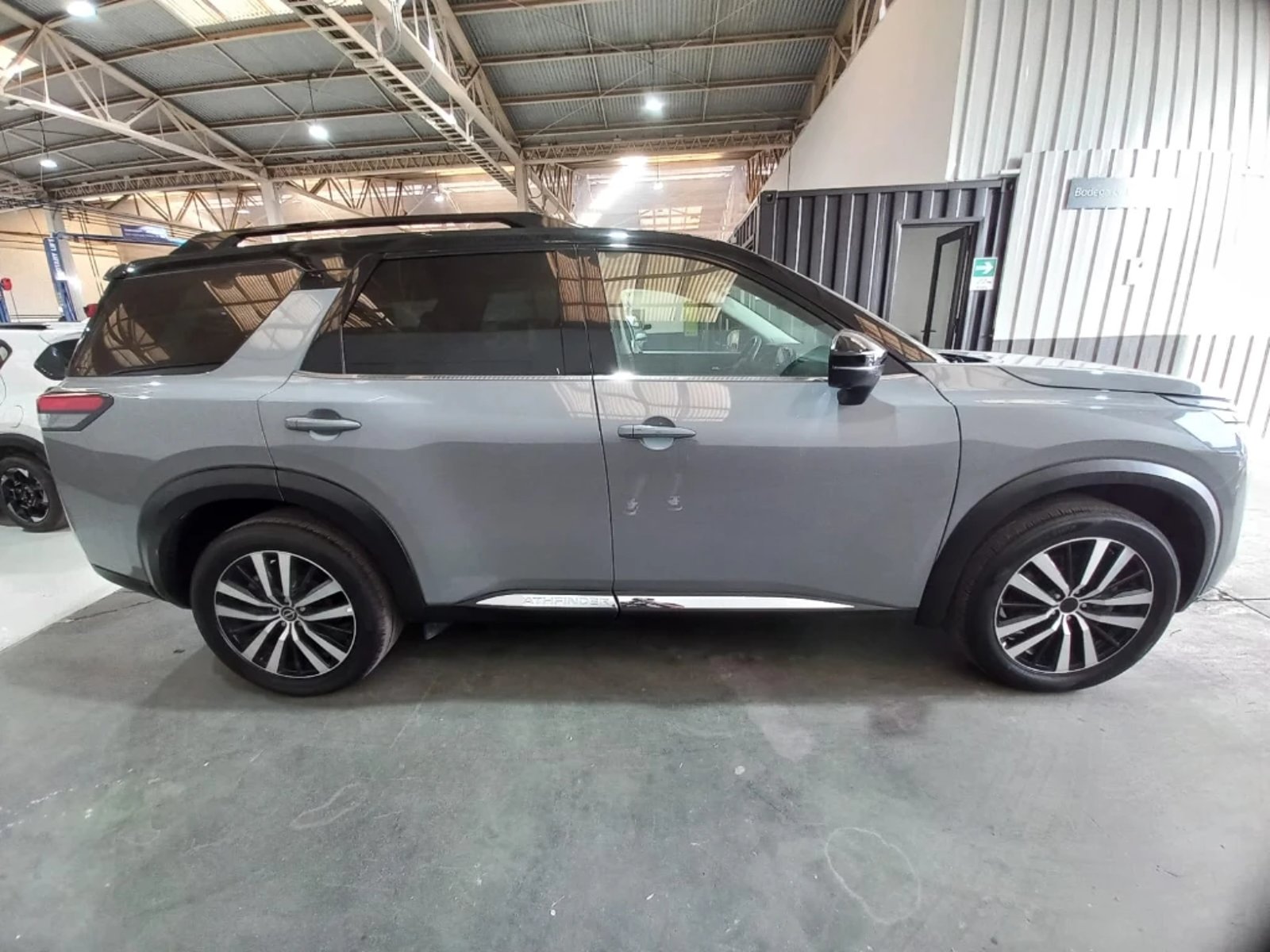Nissan Pathfinder 2024 - Imagen 8 de 20