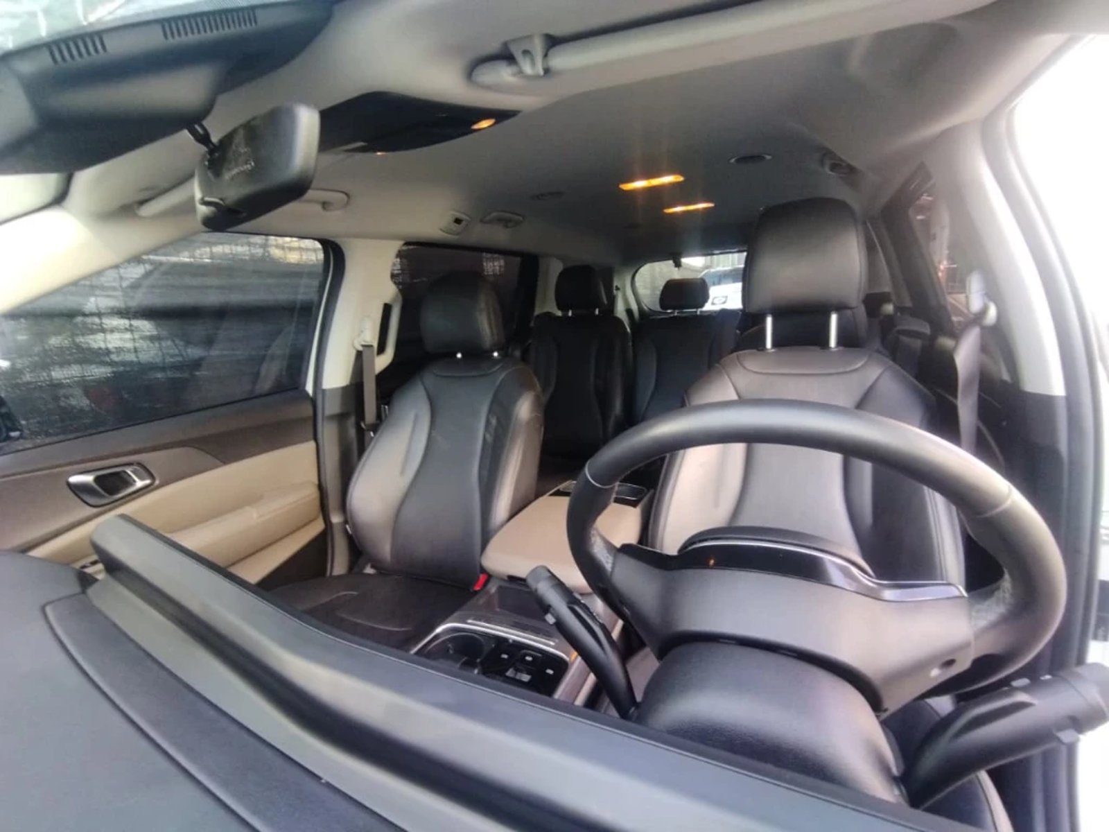 Kia Carnival 2025 - Imagen 12 de 20