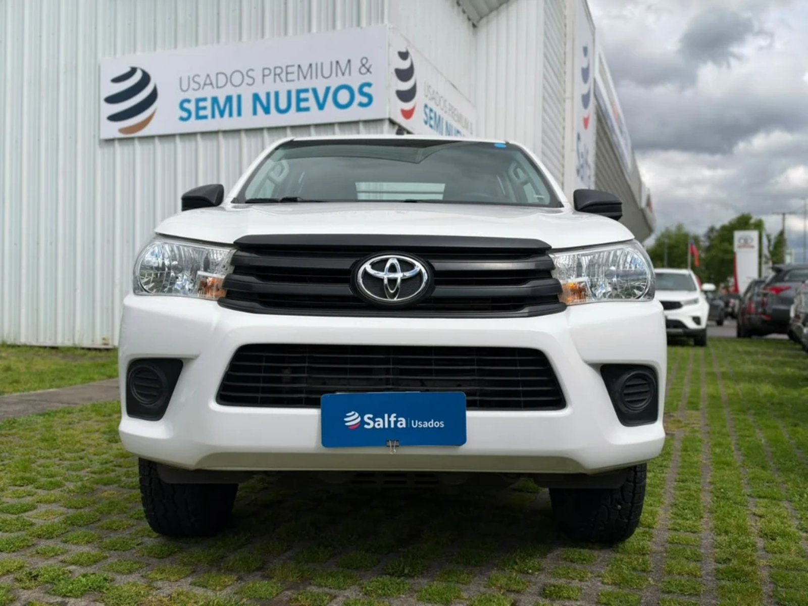 Toyota Hilux 2025 - Foto 2 de 20