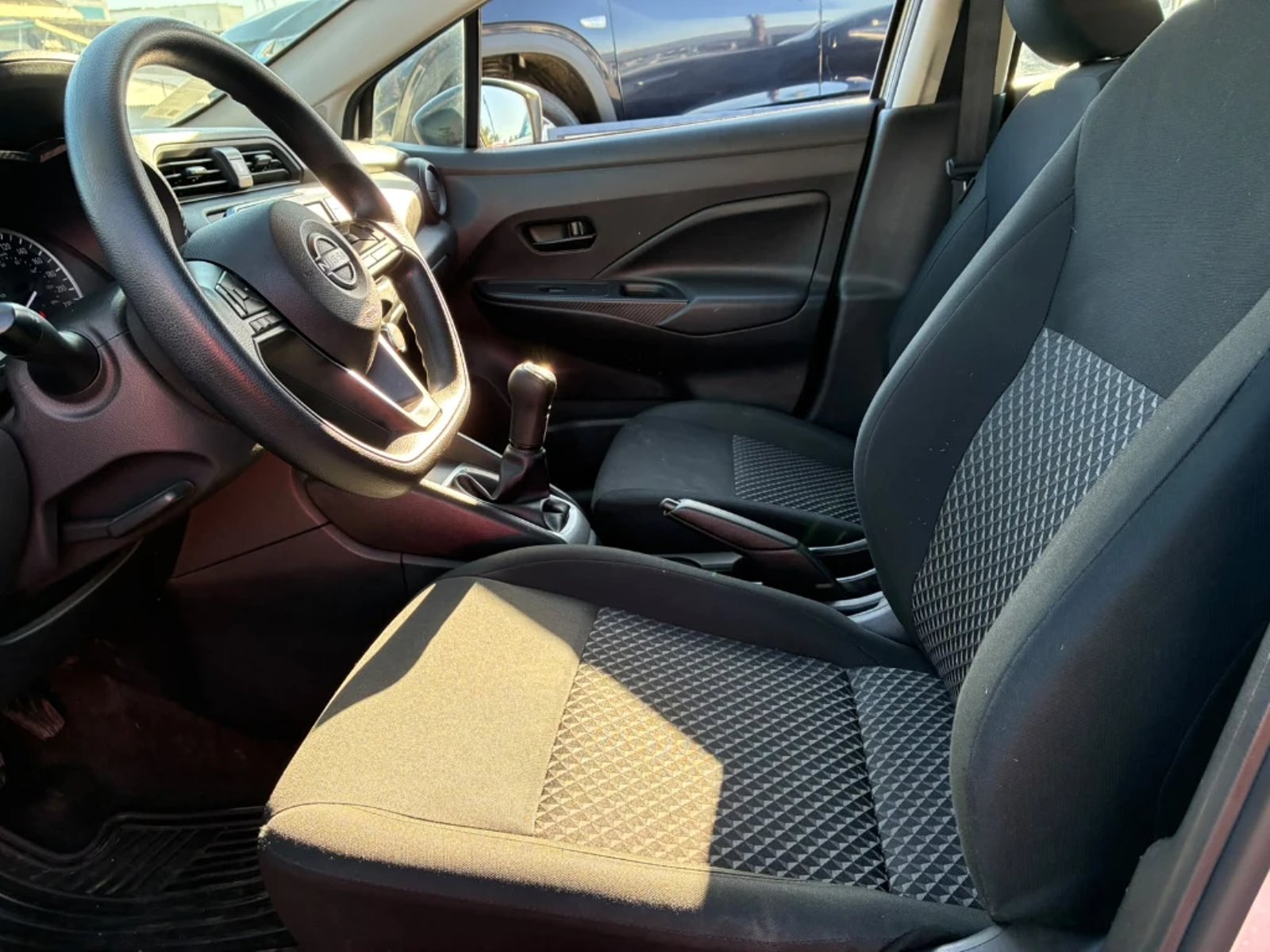 Nissan Versa 2025 - Imagen 9 de 20