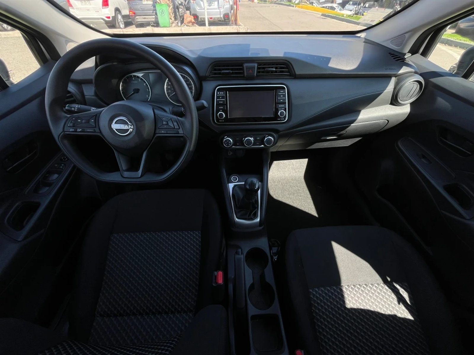 Nissan Versa 2025 - Imagen 15 de 20