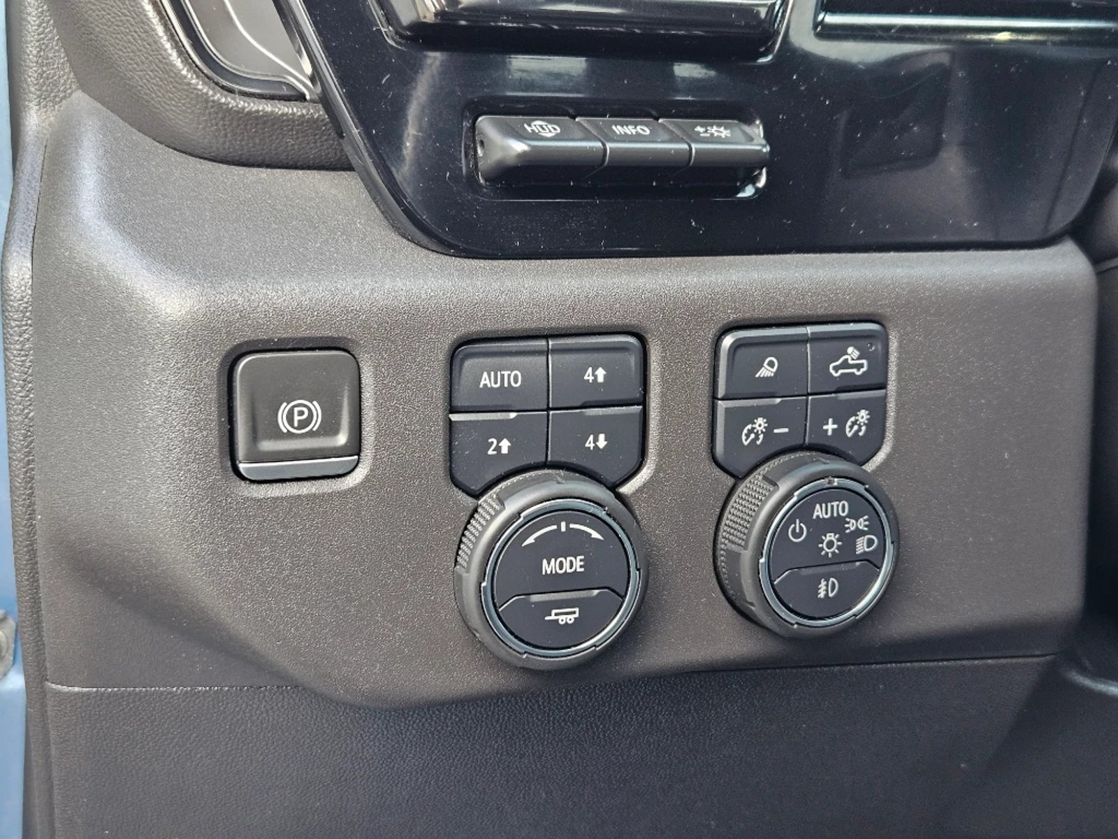 Chevrolet Silverado 2024 - Imagen 20 de 20